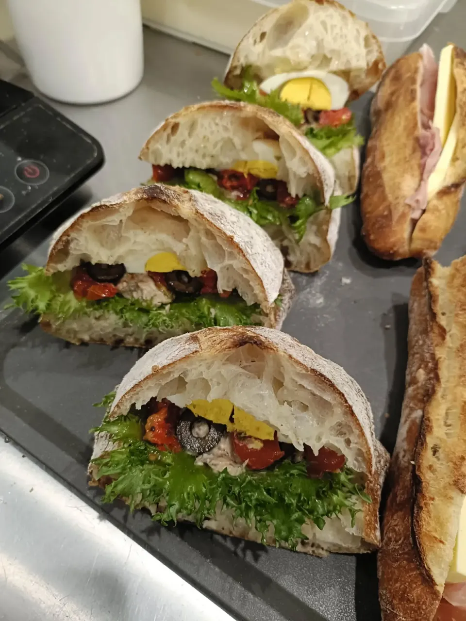 🥪 サンドウィッチ リニューアル&新商品のお知らせ